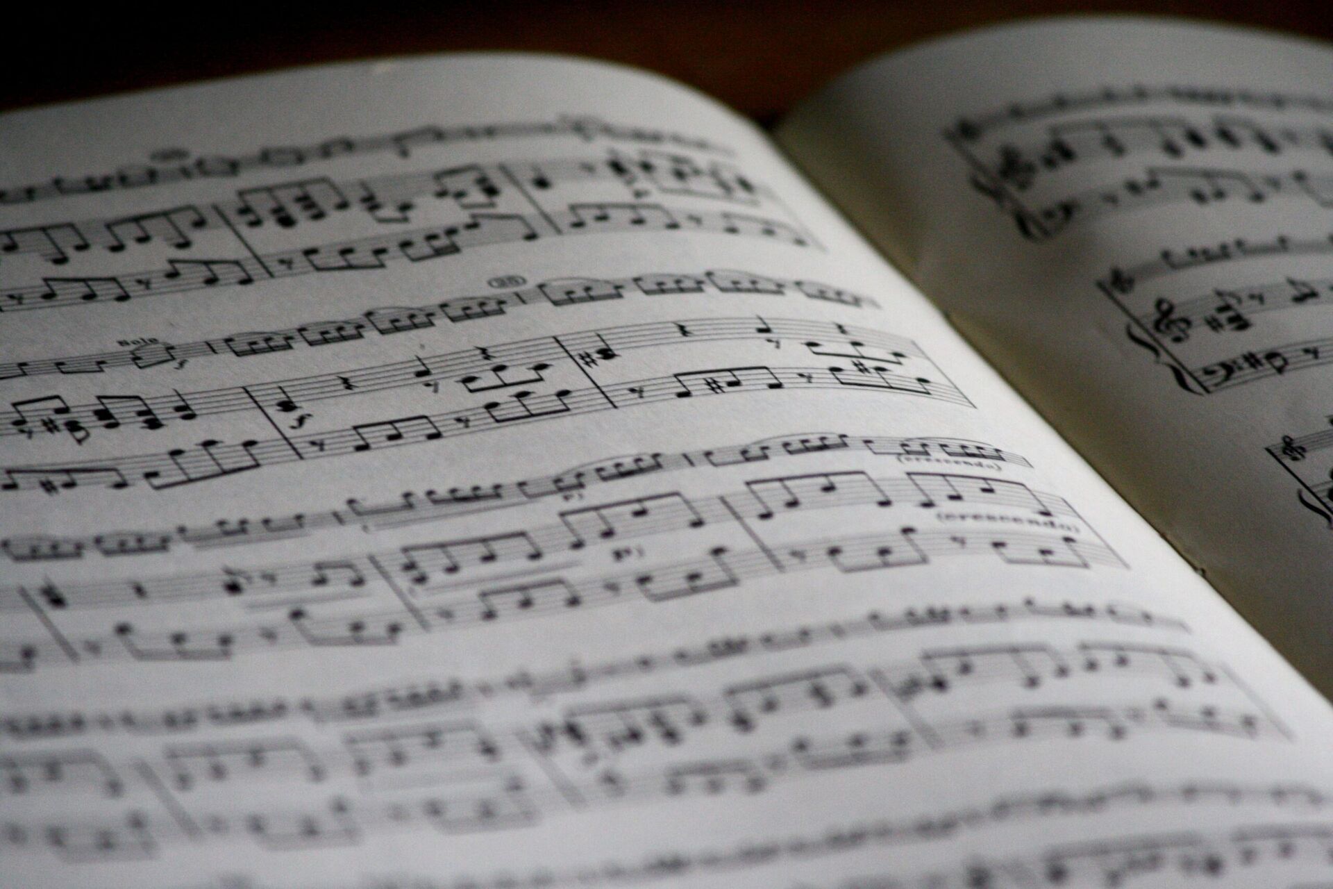 Jak muzyka wpływa na naszą kreatywność?